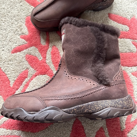 The North Face  Leather Snow Primaloft Hydroseal Boots - Picture 1 of 6